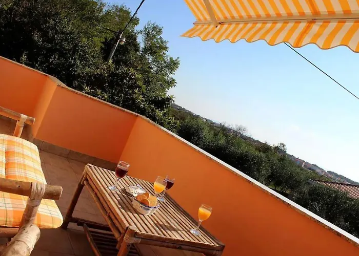 4-schlafzimmer-wohnung Mit Privatem Pool By Interhome *