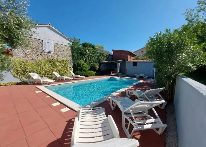 4-schlafzimmer-wohnung Mit Privatem Pool By Interhome * بريفلاكا